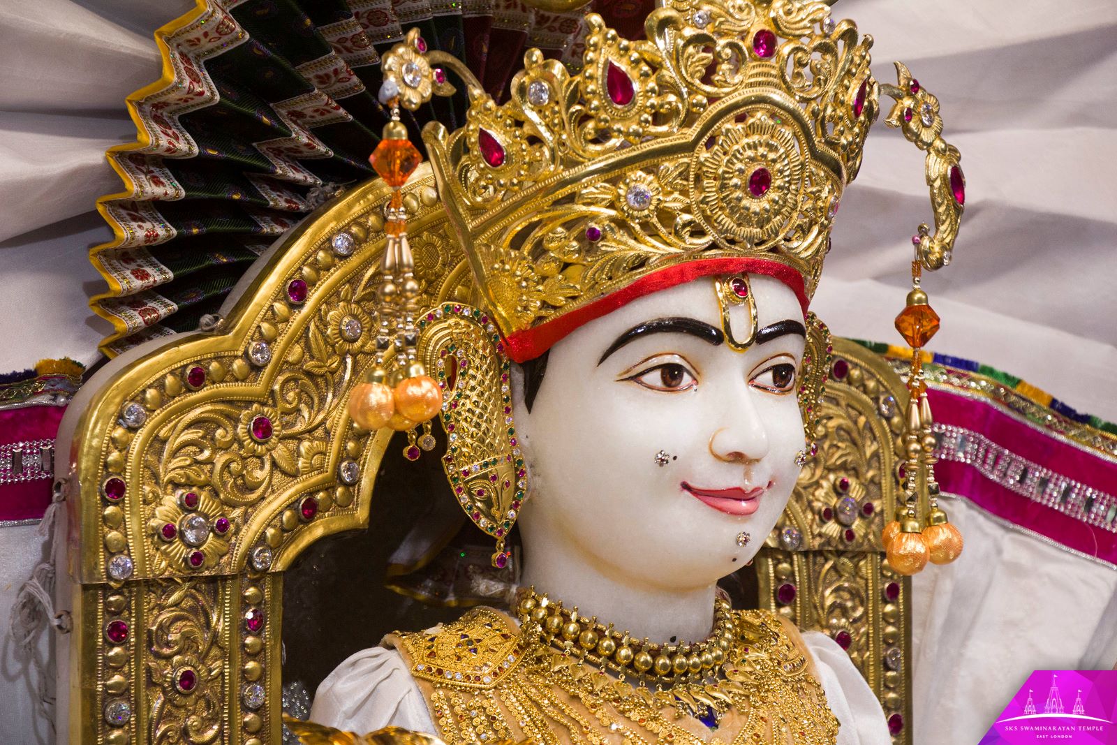 ©1987-2017 SKS Swaminarayan Temple East London